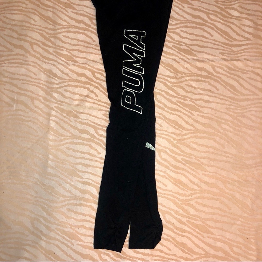 Puma workout leggings. Skinny fit with ruching.